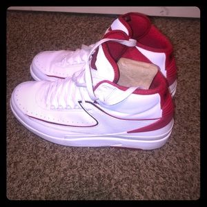 Air Jordan 2 “white and red”